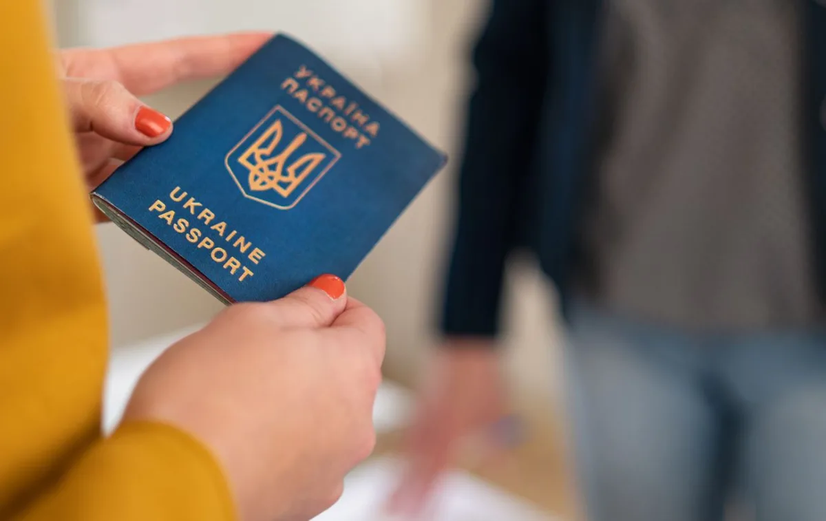 Що перевірити у закордонному паспорті перед в'їздом за кордон