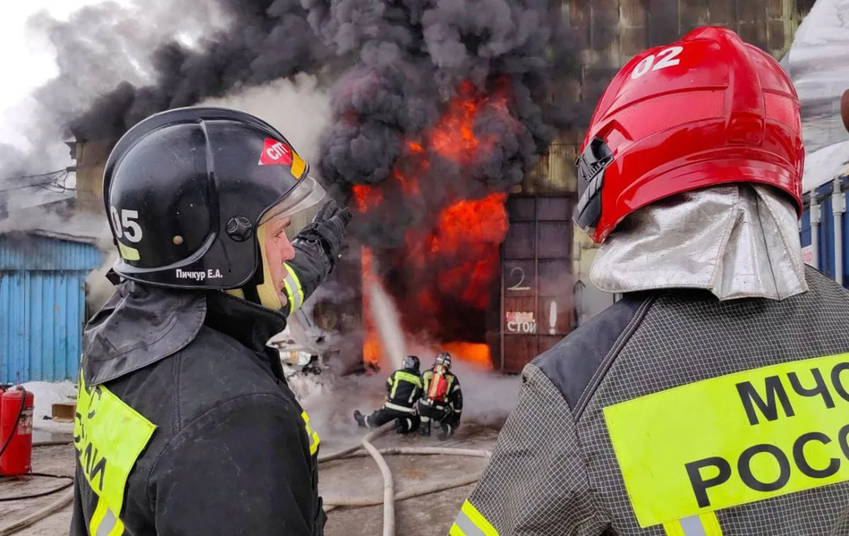 Атака дронів на НПЗ Башкортостану: пожежа на одному з найбільших заводів Росії