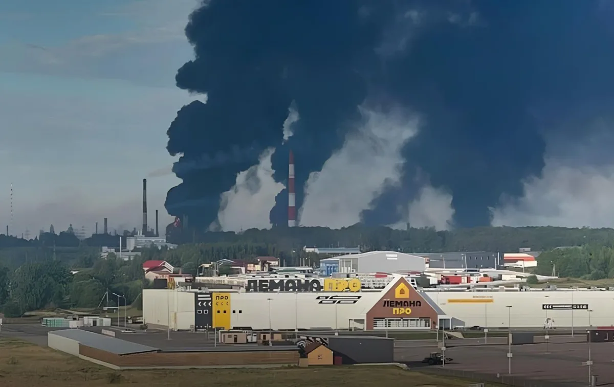 Удари по НПЗ на 1300 км: як Україна атакує російську нафтогалузь