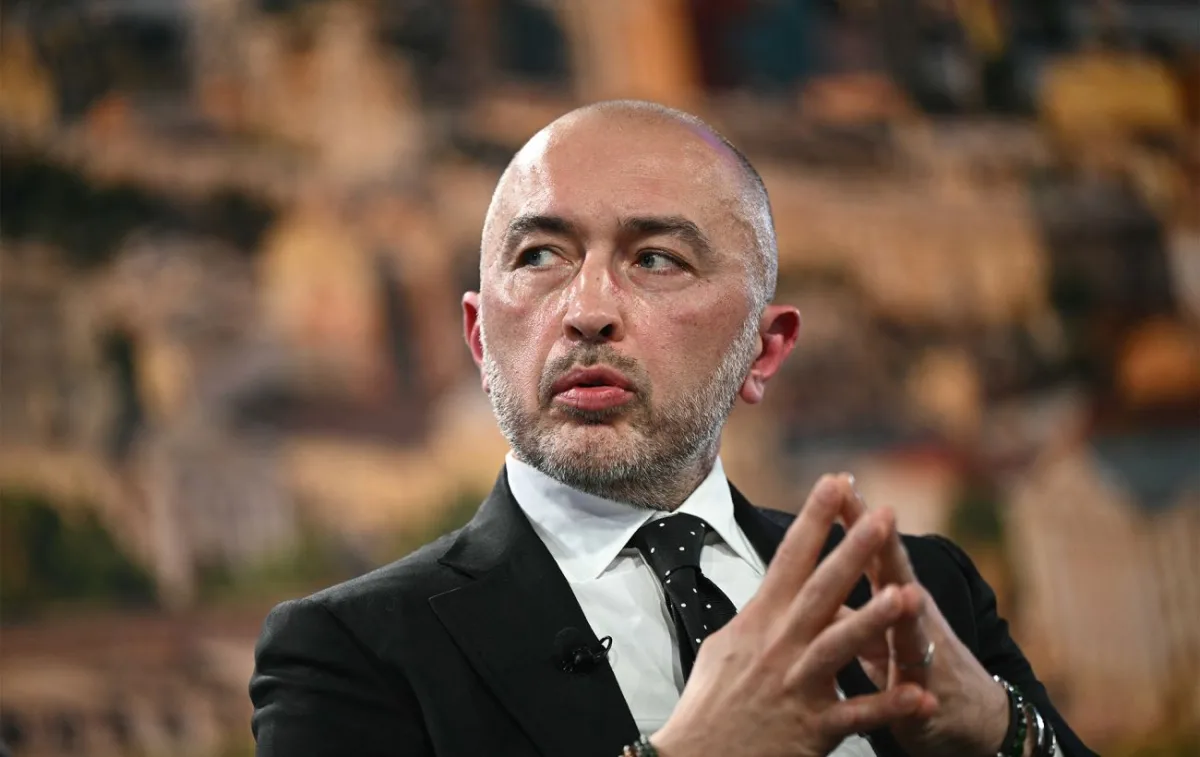 Суд зобов'язав перевірити диплом керівника НБУ на підробку: деталі справи